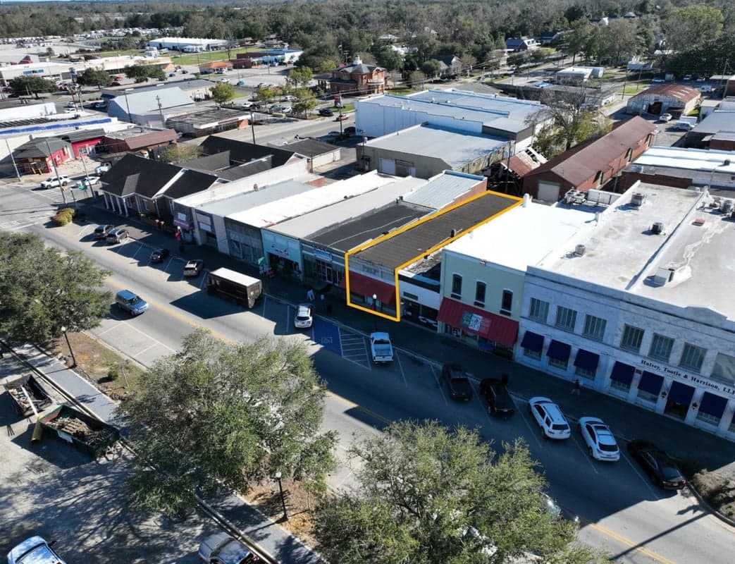 Downtown Metter - Rare Opportunity (For Lease) — Office in Metter, GA
