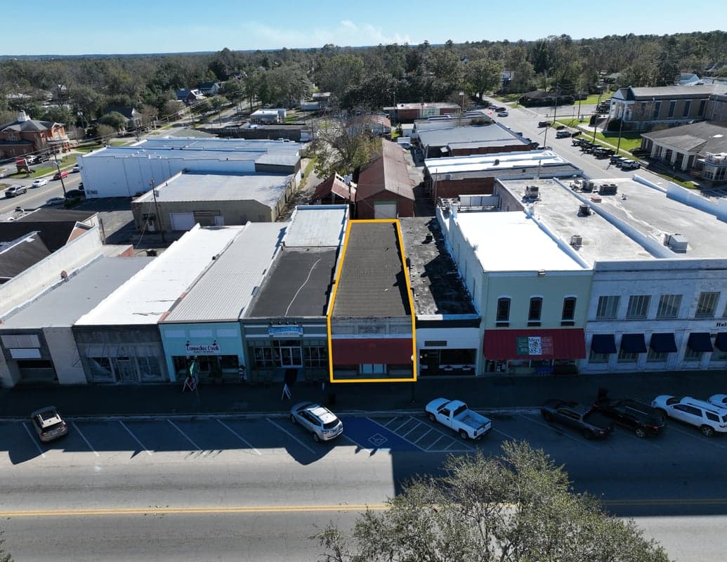 Downtown Metter - Rare Opportunity
